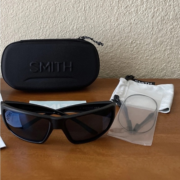 SMITH Black Sunglasses with Accessories